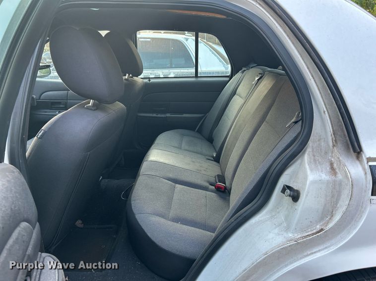 image for item MG9994 2011 Ford Crown Victoria Police Interceptor