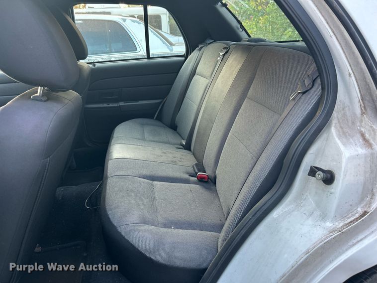 image for item MG9994 2011 Ford Crown Victoria Police Interceptor