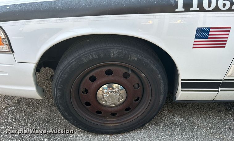 image for item MG9994 2011 Ford Crown Victoria Police Interceptor