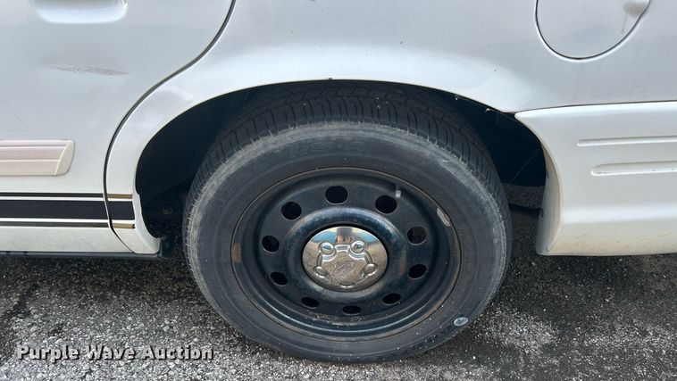 image for item MG9994 2011 Ford Crown Victoria Police Interceptor