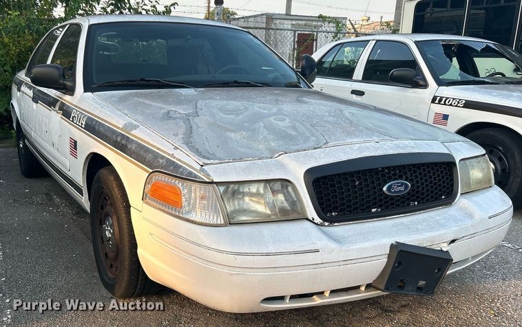 image for item MG9995 2005 Ford Crown Victoria Police Interceptor
