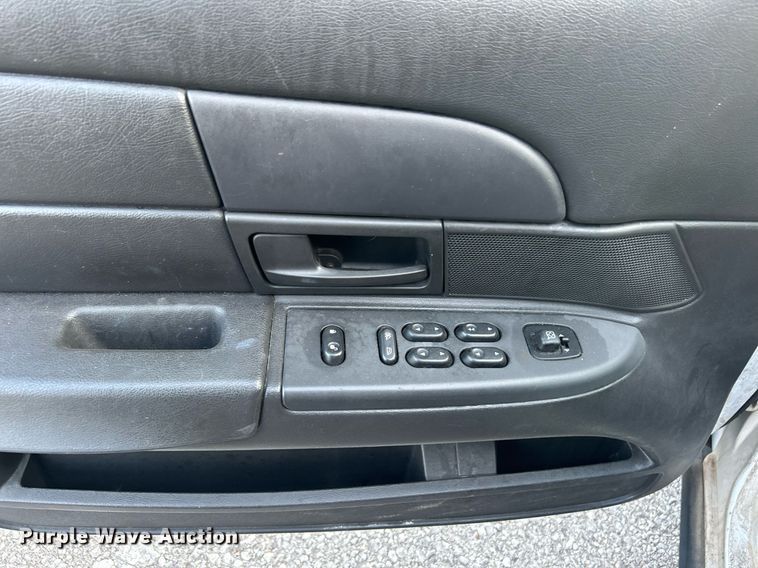 image for item MG9995 2005 Ford Crown Victoria Police Interceptor