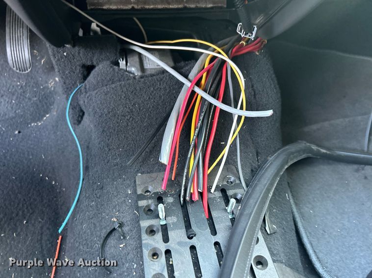 image for item MG9995 2005 Ford Crown Victoria Police Interceptor