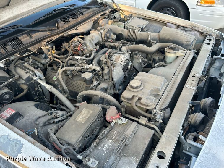image for item MG9995 2005 Ford Crown Victoria Police Interceptor