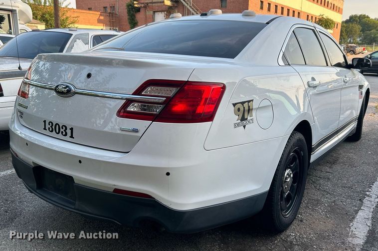 image for item MG9996 2013 Ford Taurus Police Interceptor