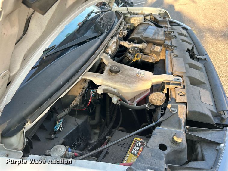 image for item MG9998 2014 Chevrolet Express G4500  shuttle bus