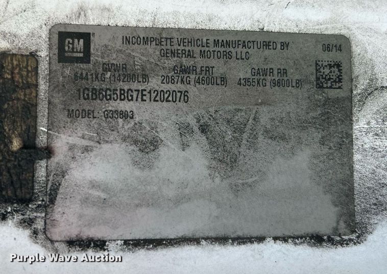 image for item MG9998 2014 Chevrolet Express G4500  shuttle bus