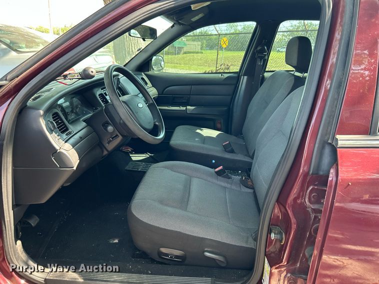 image for item MG9999 2008 Ford Crown Victoria Police Interceptor