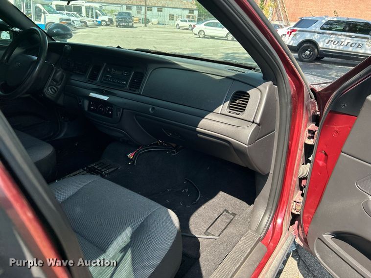 image for item MG9999 2008 Ford Crown Victoria Police Interceptor