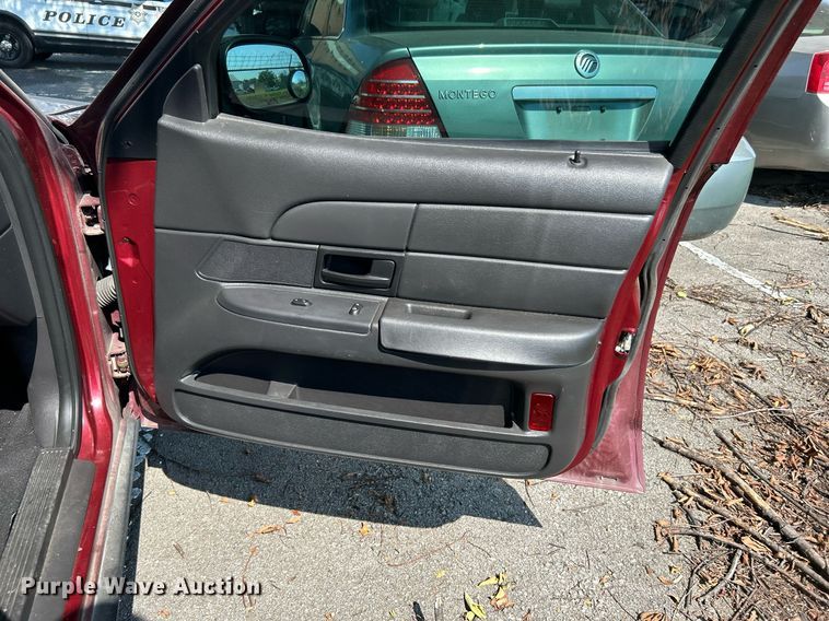 image for item MG9999 2008 Ford Crown Victoria Police Interceptor