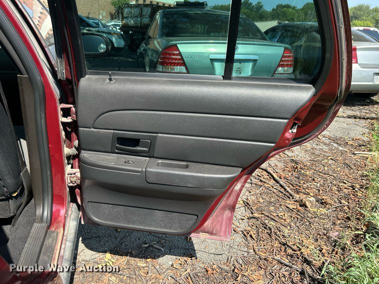 image for item MG9999 2008 Ford Crown Victoria Police Interceptor