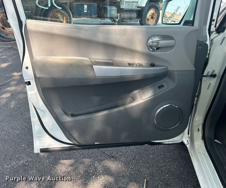 image for item MH9002 2008 Nissan Quest  van
