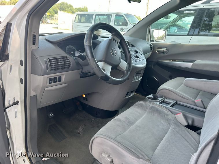 image for item MH9002 2008 Nissan Quest  van