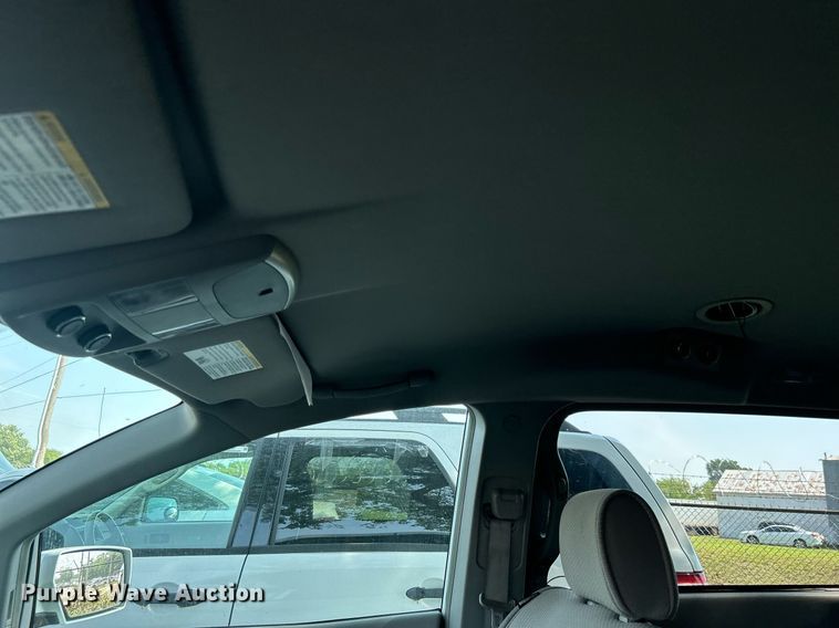 image for item MH9002 2008 Nissan Quest  van