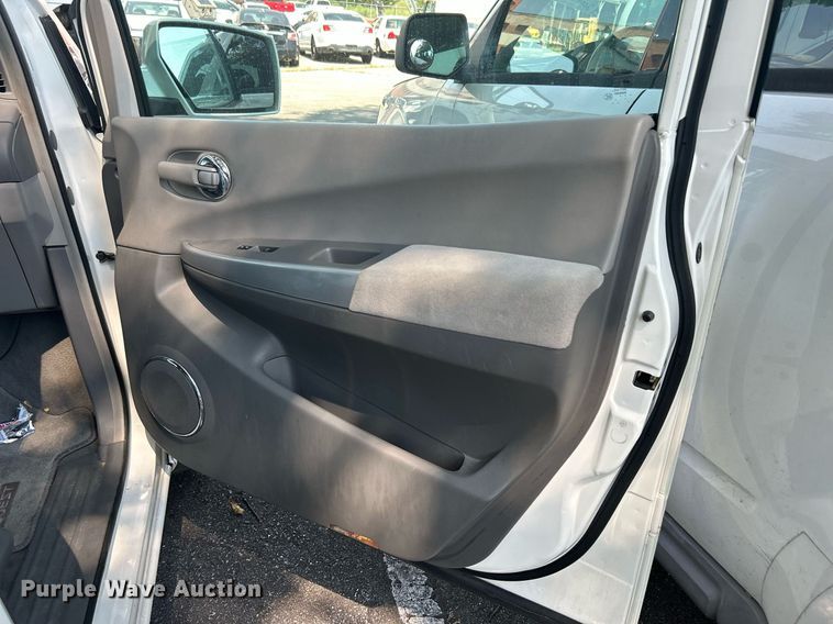 image for item MH9002 2008 Nissan Quest  van