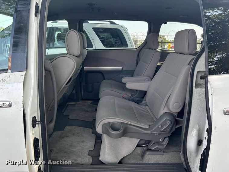 image for item MH9002 2008 Nissan Quest  van