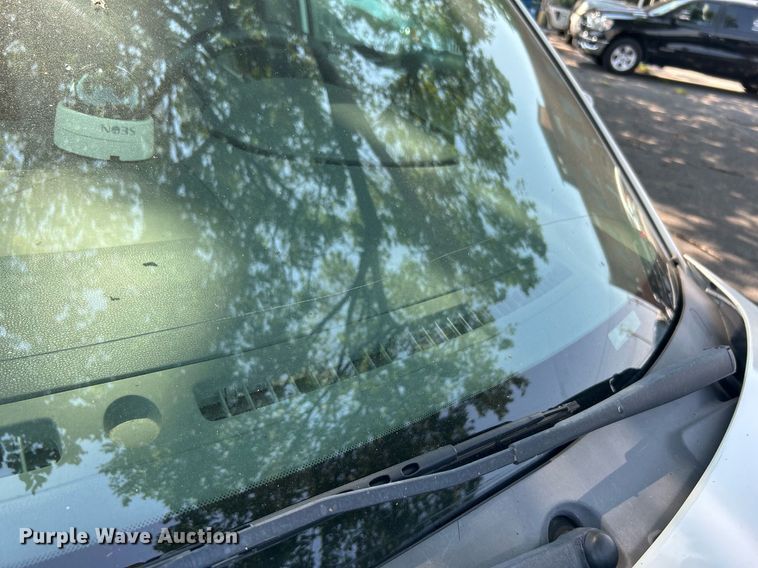 image for item MH9002 2008 Nissan Quest  van