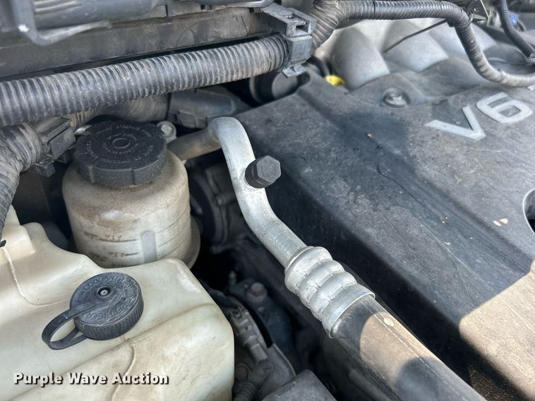 image for item MH9002 2008 Nissan Quest  van