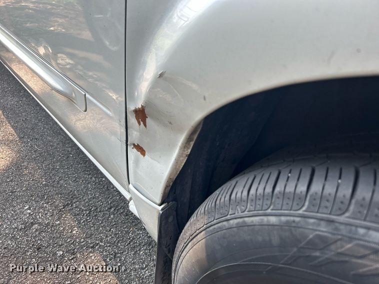 image for item MH9002 2008 Nissan Quest  van