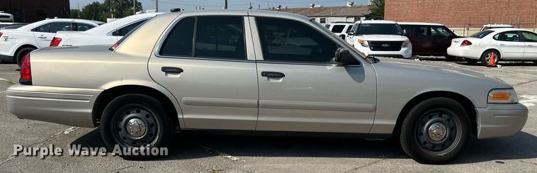image for item MH9005 2008 Ford Crown Victoria Police Interceptor