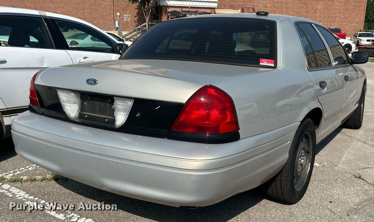image for item MH9005 2008 Ford Crown Victoria Police Interceptor