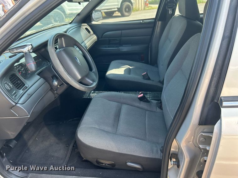 image for item MH9005 2008 Ford Crown Victoria Police Interceptor