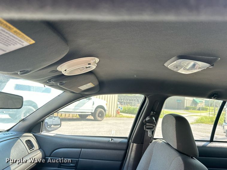 image for item MH9005 2008 Ford Crown Victoria Police Interceptor