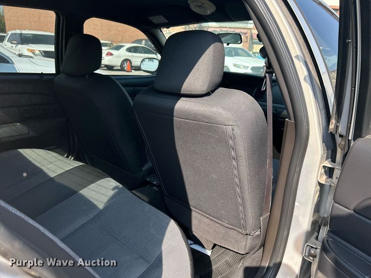 image for item MH9005 2008 Ford Crown Victoria Police Interceptor