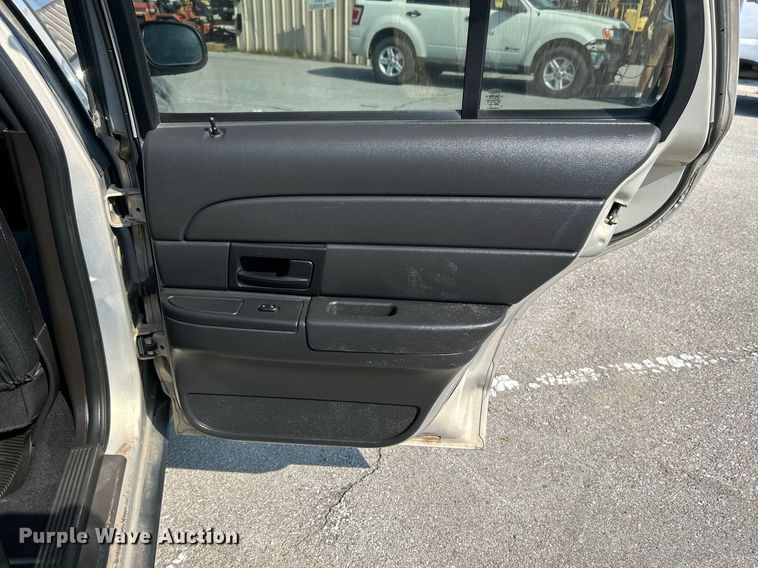 image for item MH9005 2008 Ford Crown Victoria Police Interceptor