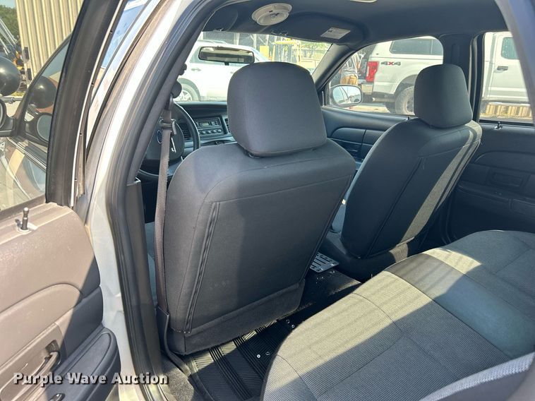 image for item MH9005 2008 Ford Crown Victoria Police Interceptor