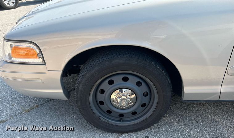 image for item MH9005 2008 Ford Crown Victoria Police Interceptor