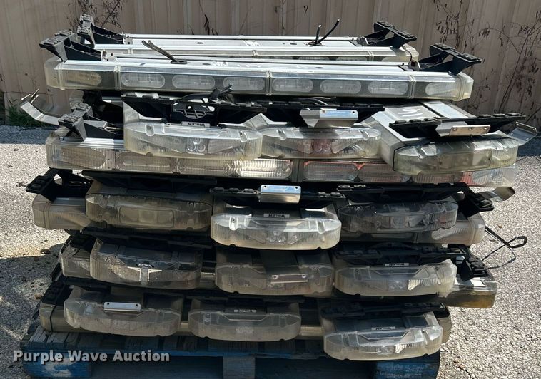 image for item MH9008 Approximately 30 Whelen Liberty light bars