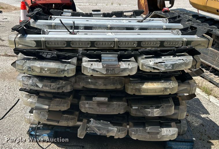 image for item MH9008 Approximately 30 Whelen Liberty light bars