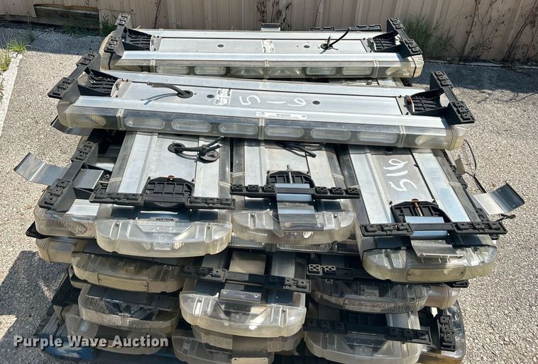 image for item MH9008 Approximately 30 Whelen Liberty light bars