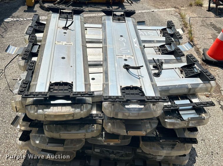 image for item MH9008 Approximately 30 Whelen Liberty light bars