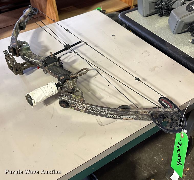 image for item MH9012 Martin Magnum  bow