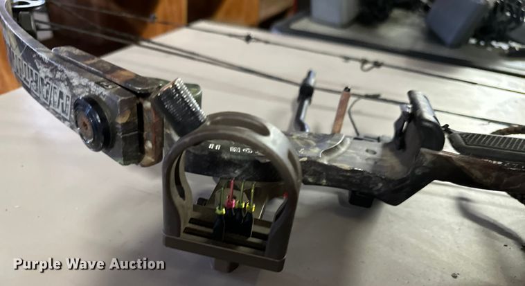 image for item MH9012 Martin Magnum  bow