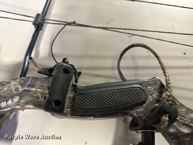 image for item MH9012 Martin Magnum  bow