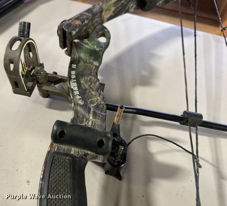 image for item MH9012 Martin Magnum  bow