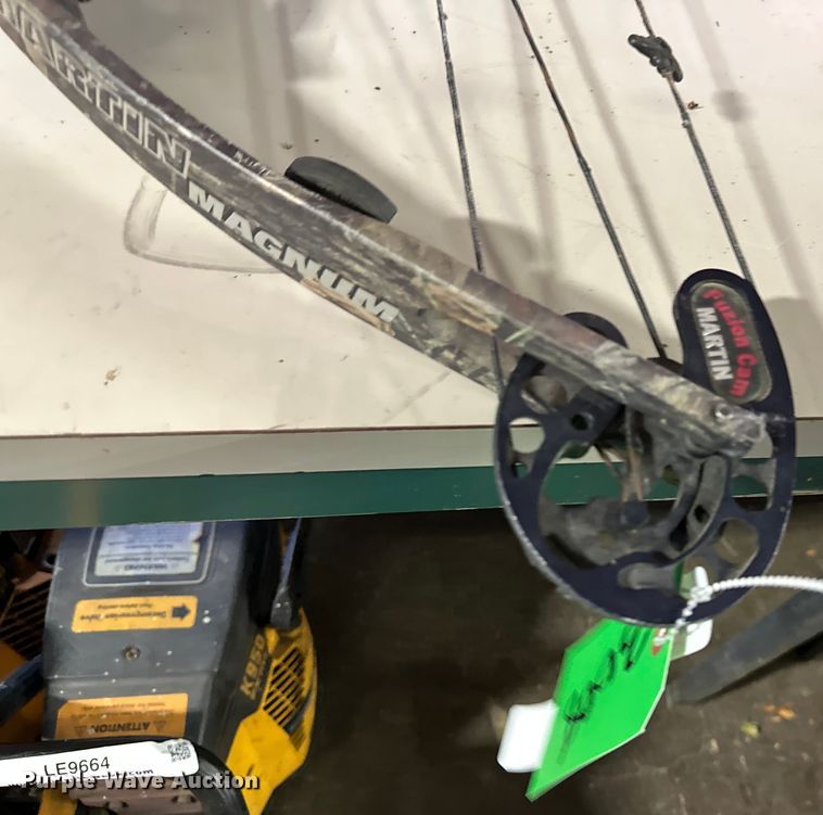 image for item MH9012 Martin Magnum  bow