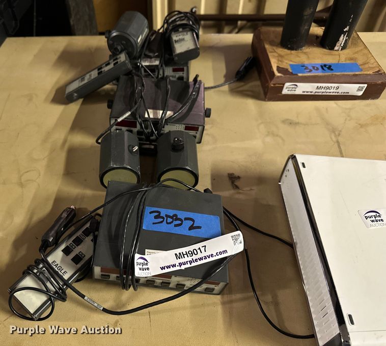 (3) Kustom Eagle radar units in Tulsa, OK Item MH9017 for sale