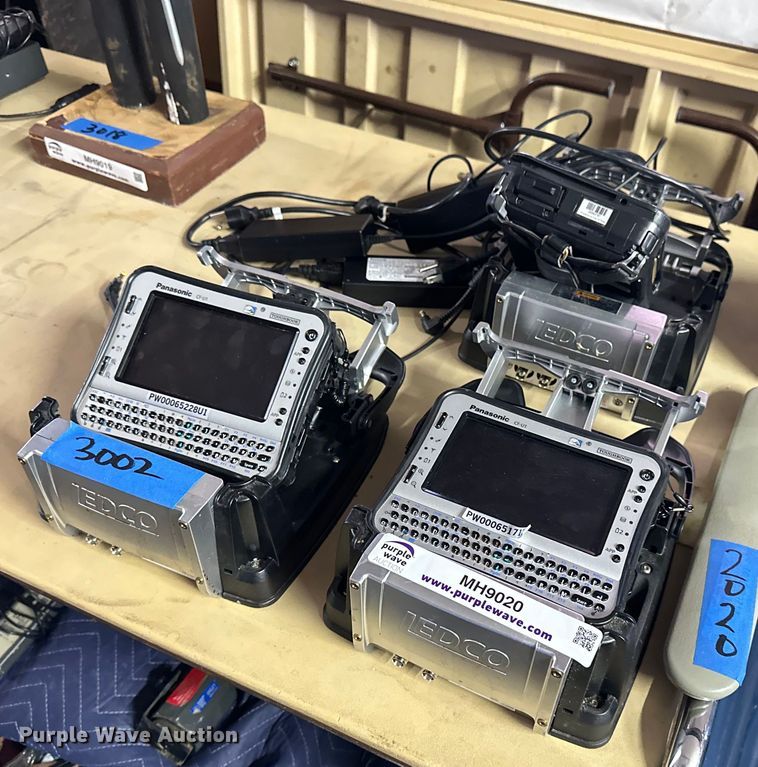 image for item MH9020 (3) Panasonic CF-U1 toughbooks