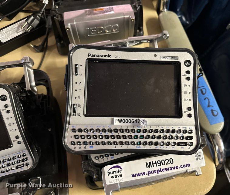 image for item MH9020 (3) Panasonic CF-U1 toughbooks