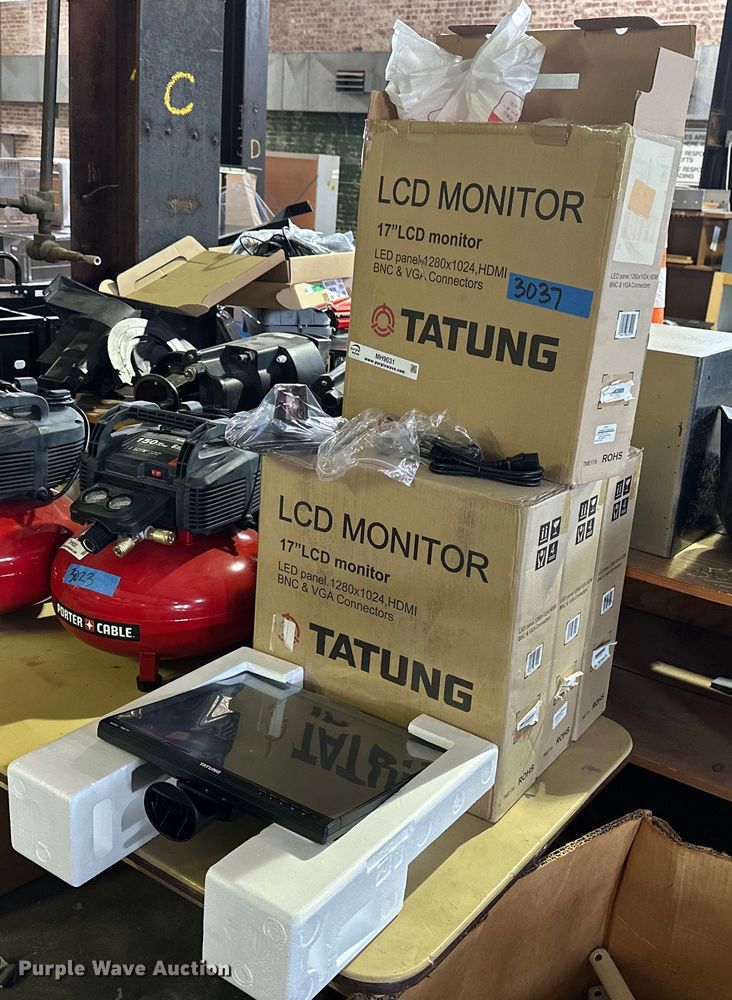 image for item MH9031 (4) Tatung 17" monitors