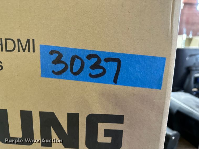 image for item MH9031 (4) Tatung 17" monitors