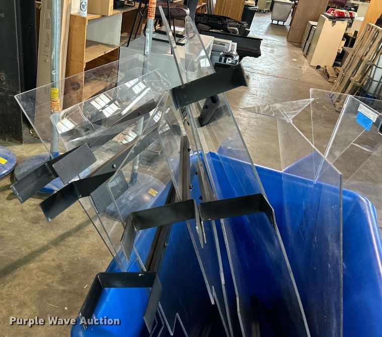 image for item MH9032 Plexiglass dividers