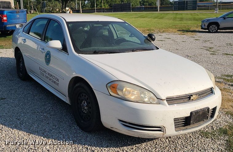 image for item MJ9292 2001 Chevrolet Impala Police Cruiser
