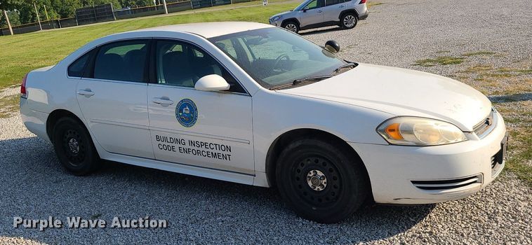 image for item MJ9292 2001 Chevrolet Impala Police Cruiser