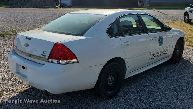 image for item MJ9292 2001 Chevrolet Impala Police Cruiser