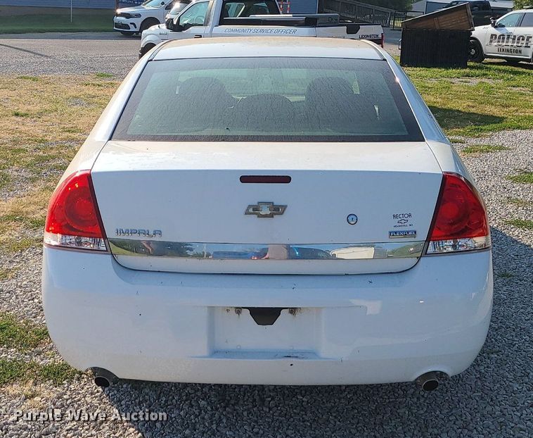 image for item MJ9292 2001 Chevrolet Impala Police Cruiser